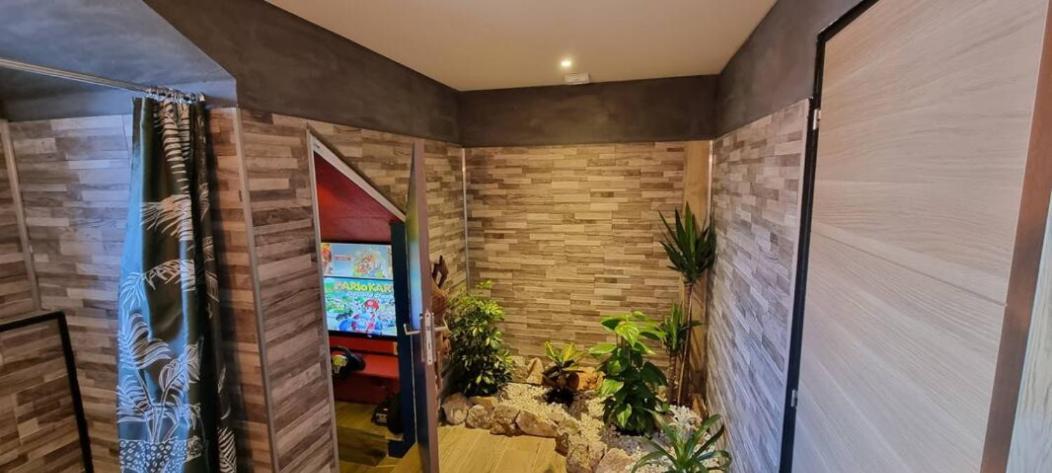 Rêves de vie, appartement vue mer, piscine non chauffée et spa privatifs Cassis Esterno foto